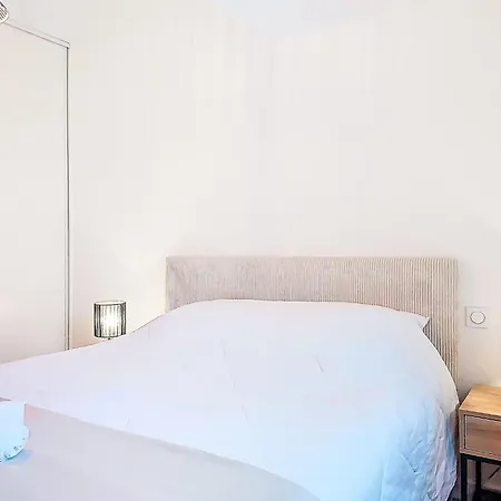 Holiday home Les Cariatides 6 By Interhome