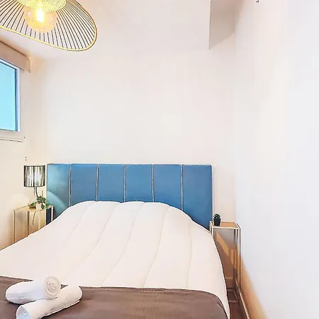 Holiday home Les Cariatides 6 By Interhome